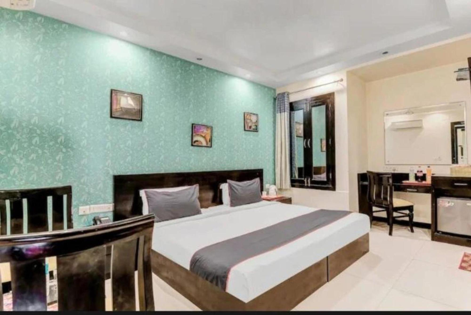 Paschim Vihar Hotel Delhi  Luaran gambar