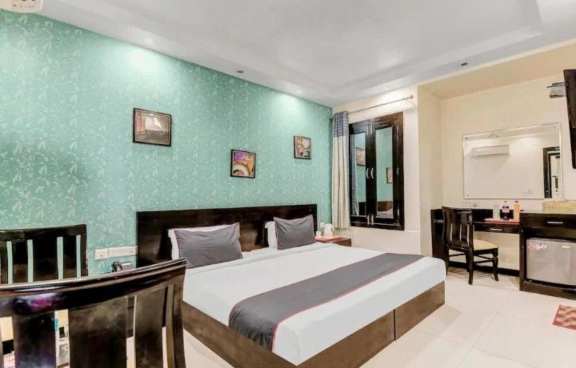Paschim Vihar Hotel Delhi  Luaran gambar